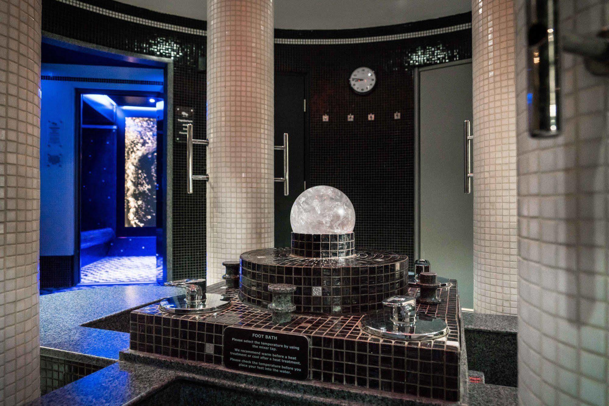 Fairlawns, Hotel And Spa Walsall Exteriör bild